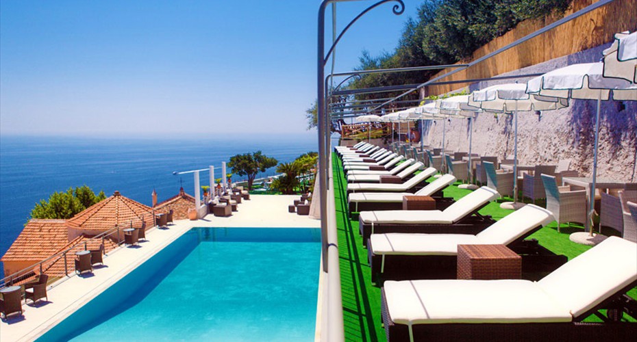Appartamento in affitto con piscina vicino Ravello.