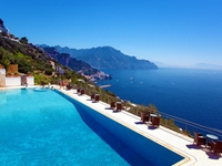 Residence con piscina vicino Conca dei Marini.